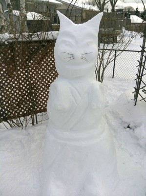 snow-kitty-2.jpg