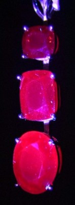 004 red spinel UV light.JPG