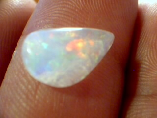Hydrophone opal saturated with water - 10% by weight